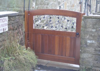 wooden and steel gates newcastle